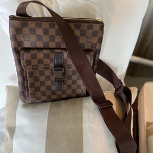Louis Vuitton Crossbody